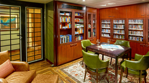 Windstar Cruises Wind Star Library WEB ©Windstar Cruises.png